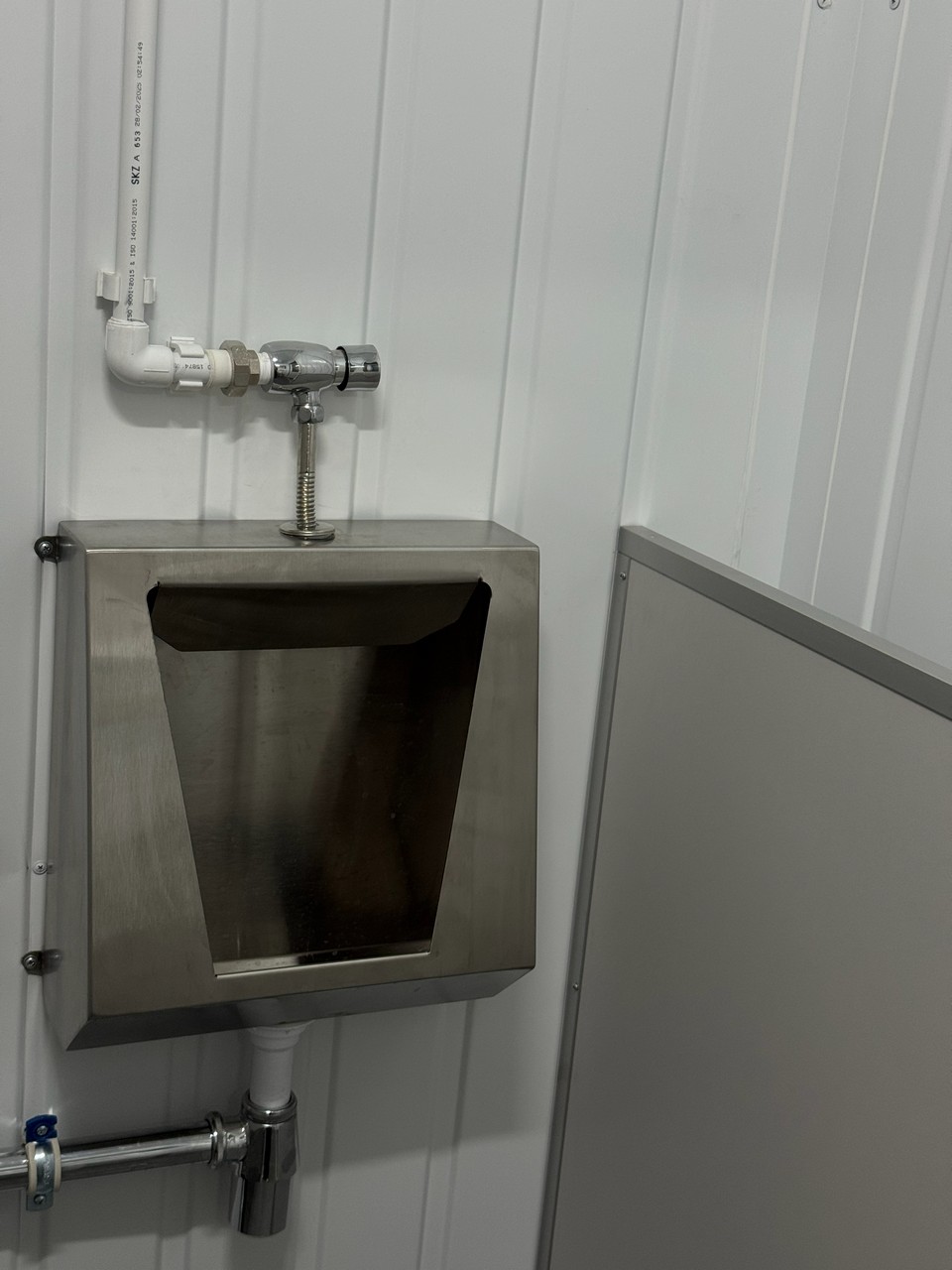 Сантехнічний модуль на базі контейнера Сантехнічний модуль на базі контейнера