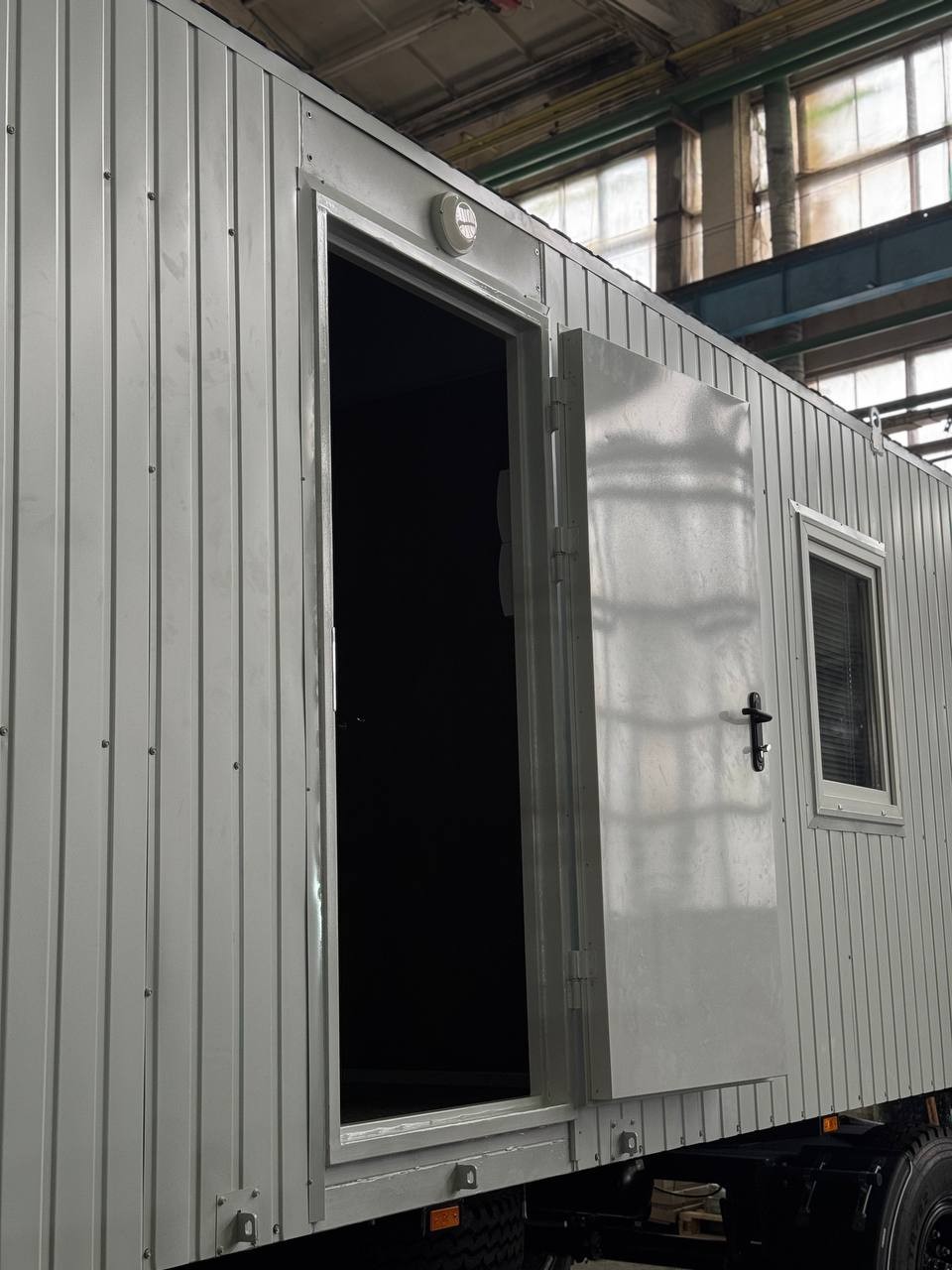 Промисловий модуль-битовка на шасі Промисловий модуль-битовка на шасі